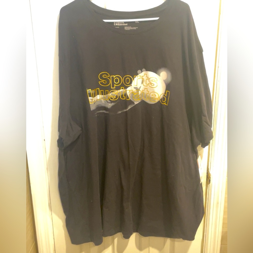 NEW! Sports Illustrated 4XL black tshirt